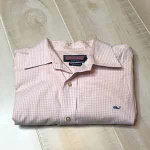 Vineyard and vines by sheep and Ian whale shirt